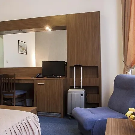 Diter Family Hotel 3*