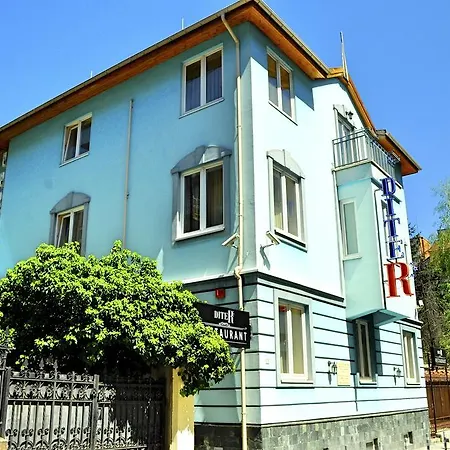 Diter Family Hotel 3*